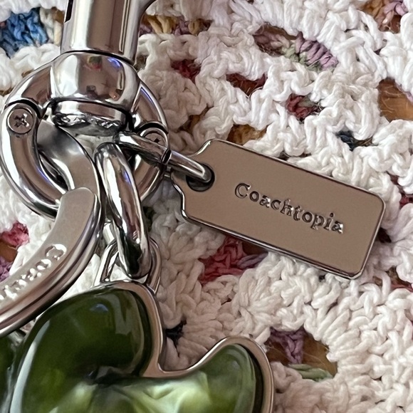 π COACH COACHTOPIA STRAWBERRY BAG CHARM π NWOT π - Picture 8 of 16
